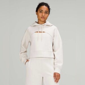 Lululemon Get Centred Crop Hoodie *Softstreme size 4 in White Opal